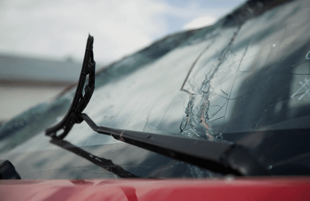 How Long Before You Have To Repair That Windshield Crack ...